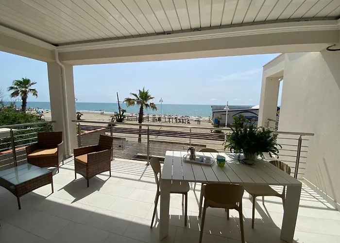 Holiday House